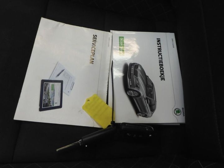 Photo 9 VIN: TMBJG9NP6G7083171 - SKODA SUPERB 