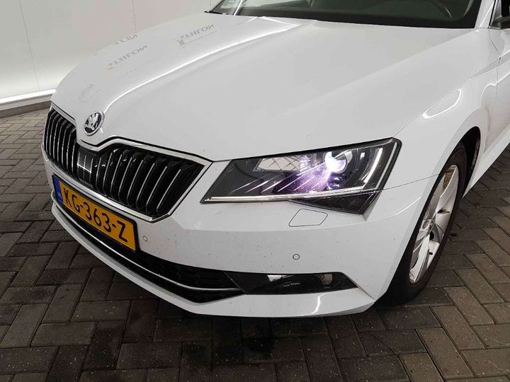 Photo 12 VIN: TMBJG9NP6H7024901 - SKODA SUPERB 