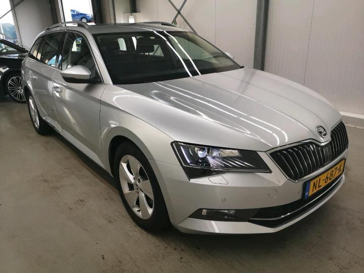 Photo 2 VIN: TMBJG9NP6H7533077 - SKODA SUPERB 