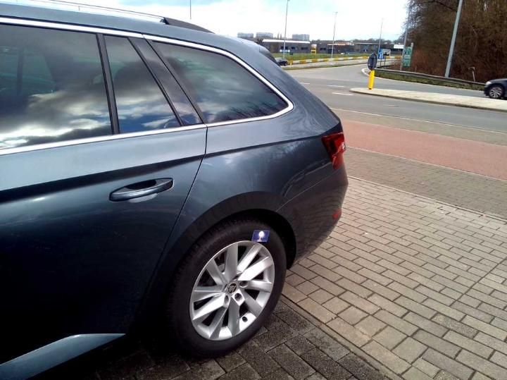 Photo 27 VIN: TMBJG9NP6H7537873 - SKODA SUPERB 