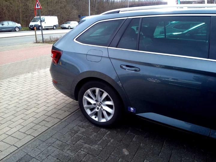 Photo 33 VIN: TMBJG9NP6H7537873 - SKODA SUPERB 