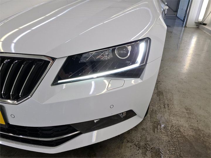 Photo 16 VIN: TMBJG9NP6H7541194 - SKODA SUPERB 