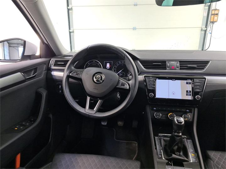 Photo 6 VIN: TMBJG9NP6H7541194 - SKODA SUPERB 