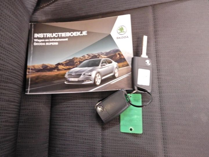 Photo 10 VIN: TMBJG9NP6J7533229 - SKODA SUPERB 