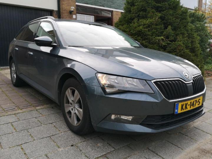 Photo 2 VIN: TMBJG9NP7H7030335 - SKODA SUPERB COMBI 