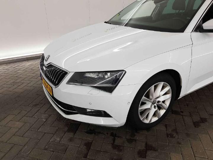 Photo 20 VIN: TMBJG9NP7H7047555 - SKODA SUPERB COMBI 