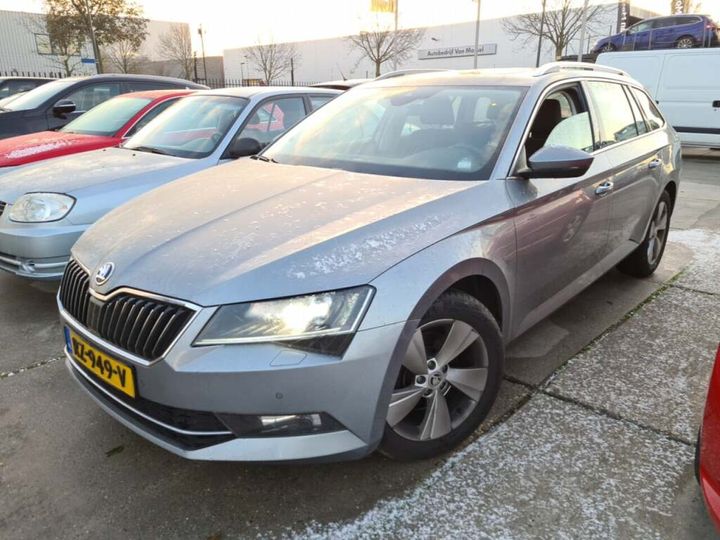 Photo 1 VIN: TMBJG9NP7J7569317 - SKODA SUPERB 