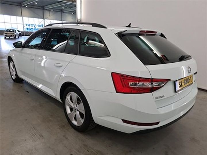 Photo 2 VIN: TMBJG9NP7J7586392 - SKODA SUPERB 