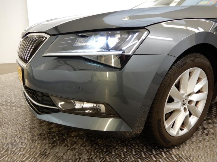 Photo 13 VIN: TMBJG9NP8H7044440 - SKODA SUPERB 