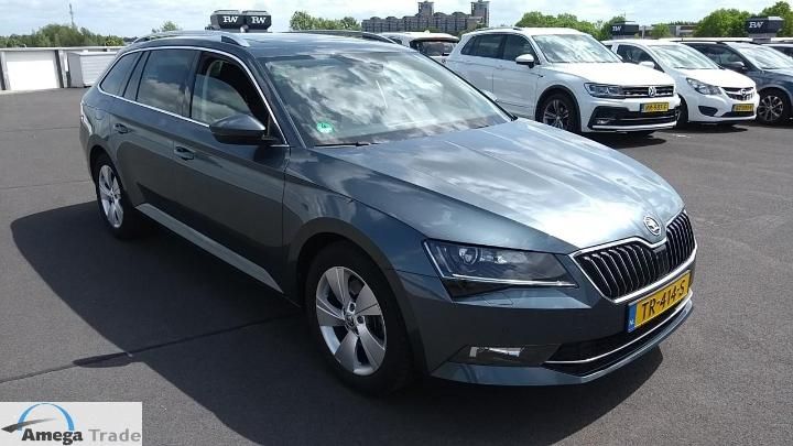 Photo 3 VIN: TMBJG9NP8J7599457 - SKODA SUPERB 