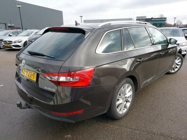 Photo 2 VIN: TMBJG9NP9H7513003 - SKODA SUPERB 