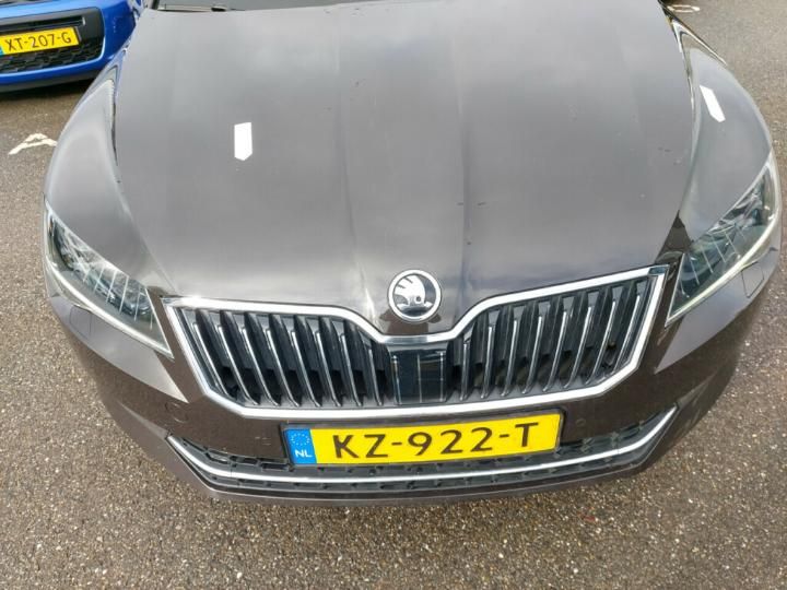 Photo 4 VIN: TMBJG9NP9H7513003 - SKODA SUPERB 