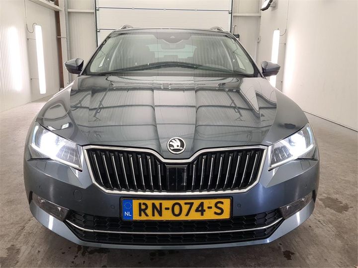 Photo 9 VIN: TMBJG9NP9J7546489 - SKODA SUPERB 