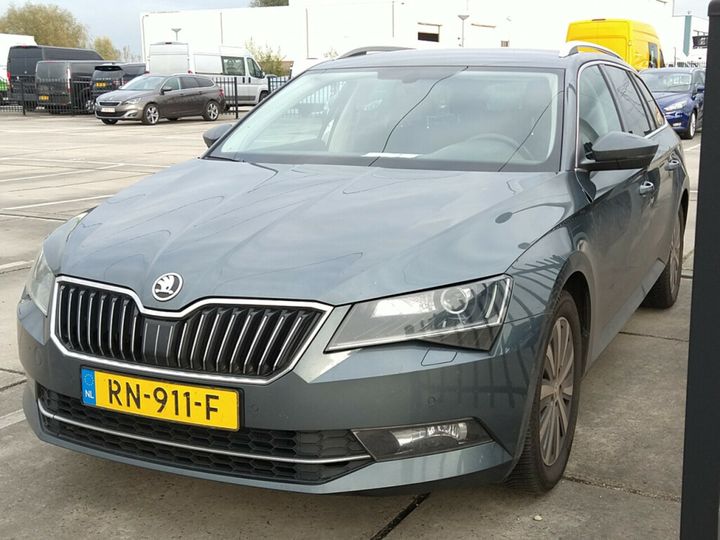 Photo 1 VIN: TMBJG9NP9J7547495 - SKODA SUPERB 