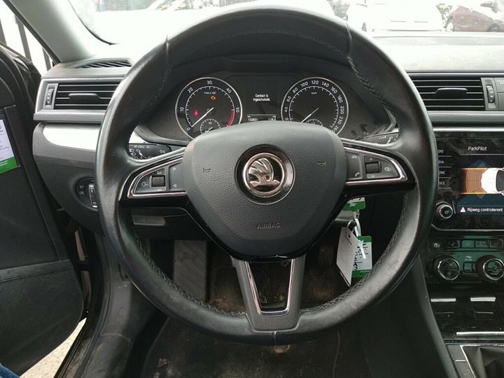 Photo 16 VIN: TMBJG9NP9J7547495 - SKODA SUPERB 