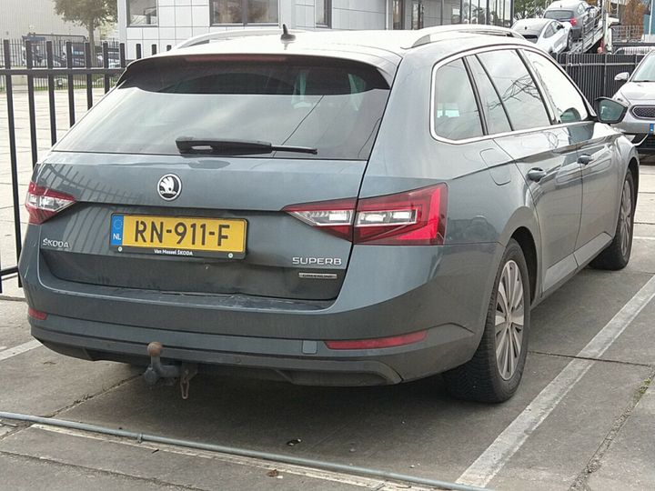 Photo 2 VIN: TMBJG9NP9J7547495 - SKODA SUPERB 