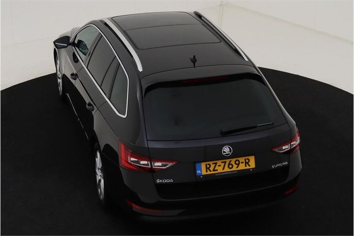 Photo 4 VIN: TMBJG9NP9J7556357 - SKODA SUPERB 