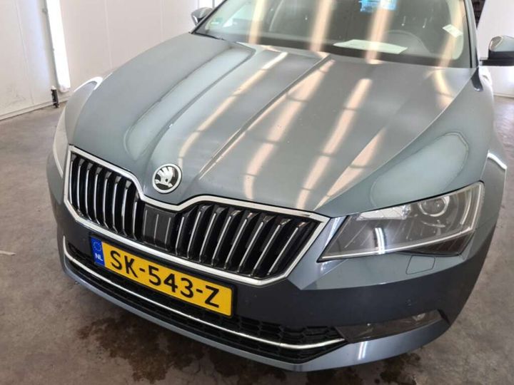 Photo 4 VIN: TMBJG9NP9J7584126 - SKODA SUPERB 