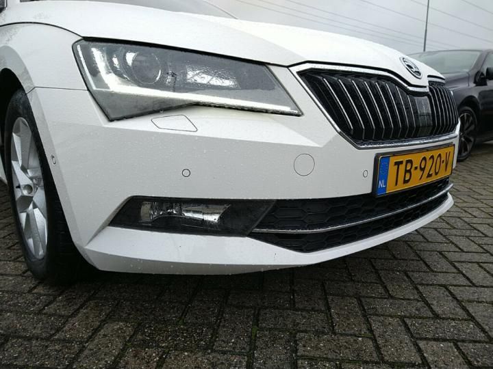 Photo 7 VIN: TMBJG9NP9J7599189 - SKODA SUPERB 