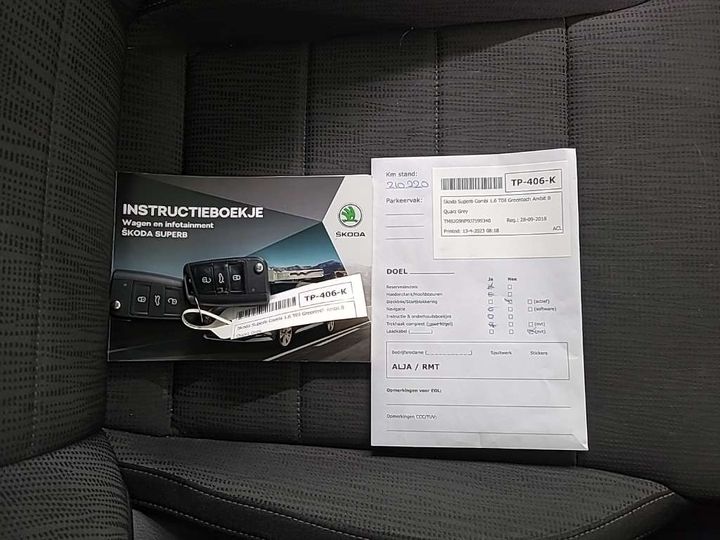 Photo 13 VIN: TMBJG9NP9J7599340 - SKODA SUPERB 