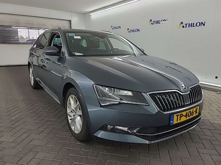 Photo 2 VIN: TMBJG9NP9J7599340 - SKODA SUPERB 