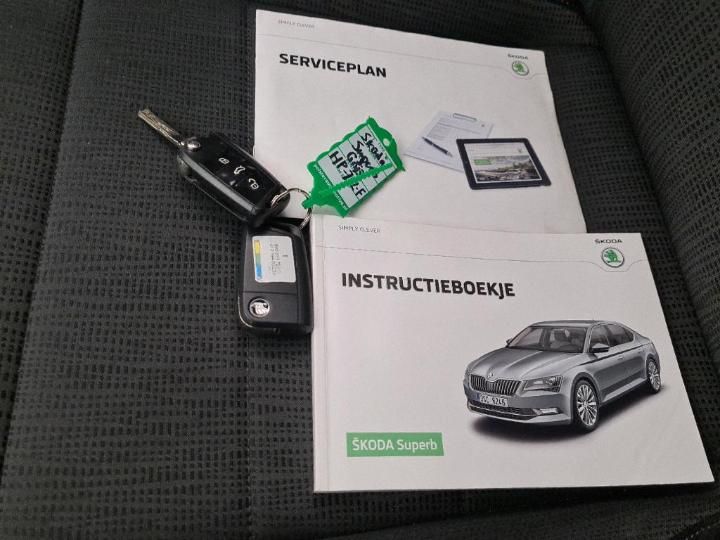 Photo 4 VIN: TMBJG9NPGG7037906 - SKODA SUPERB 