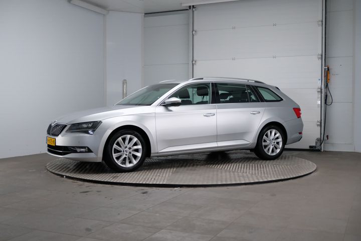 Photo 1 VIN: TMBJG9NPXG7029145 - SKODA SUPERB COMBI 