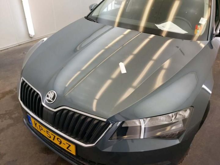 Photo 5 VIN: TMBJG9NPXH7034640 - SKODA SUPERB 