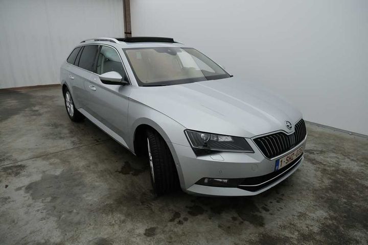 Photo 8 VIN: TMBJG9NPXH7556894 - SKODA SUPERB 