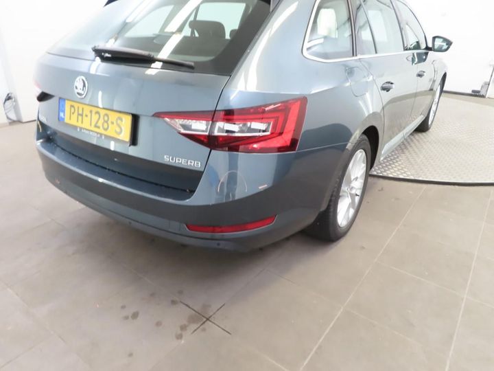 Photo 18 VIN: TMBJG9NPXJ7504784 - SKODA SUPERB 