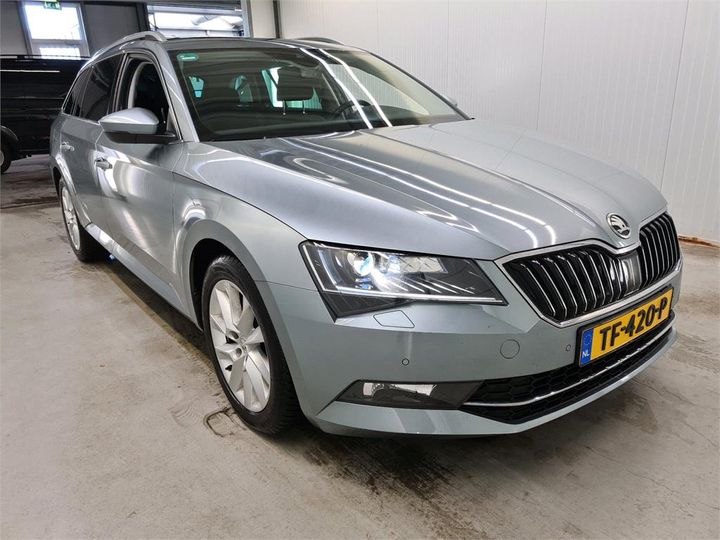 Photo 2 VIN: TMBJG9NPXJ7597533 - SKODA SUPERB 