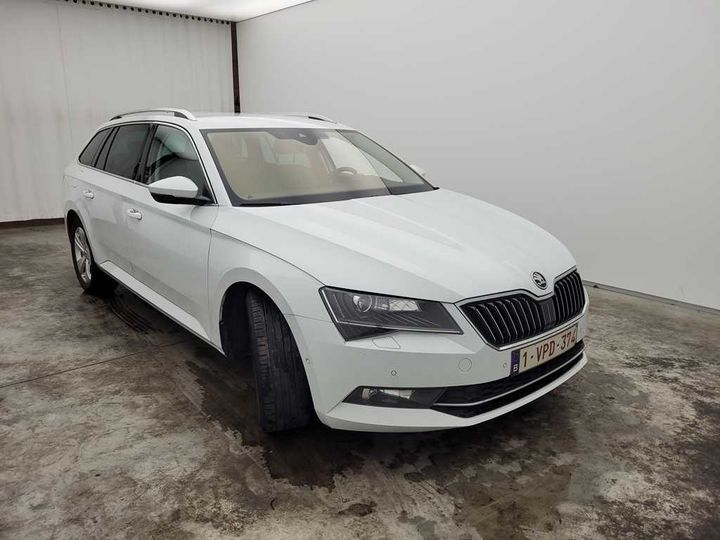 Photo 8 VIN: TMBJG9NPXJ7609972 - SKODA SUPERB 