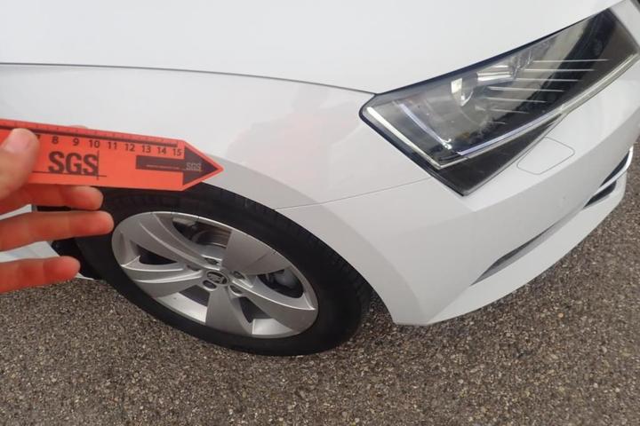 Photo 21 VIN: TMBJH7NP0J7516900 - SKODA SUPERB COMBI 