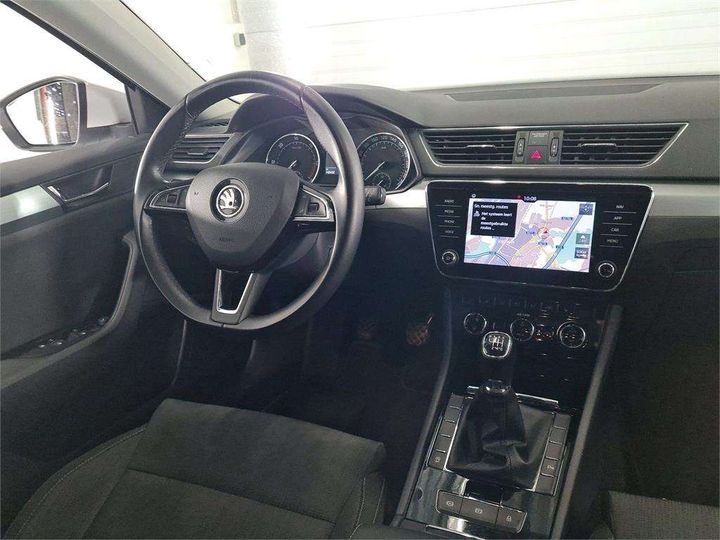 Photo 5 VIN: TMBJH7NP0J7529842 - SKODA SUPERB 