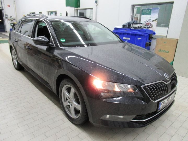 Photo 14 VIN: TMBJH7NP0J7534359 - SKODA SUPERB 