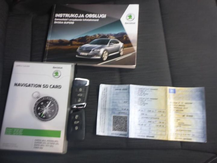 Photo 15 VIN: TMBJH7NP0J7571556 - SKODA SUPERB 