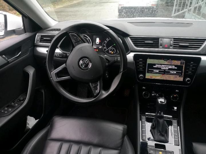 Photo 12 VIN: TMBJH7NP1J7560288 - SKODA SUPERB 