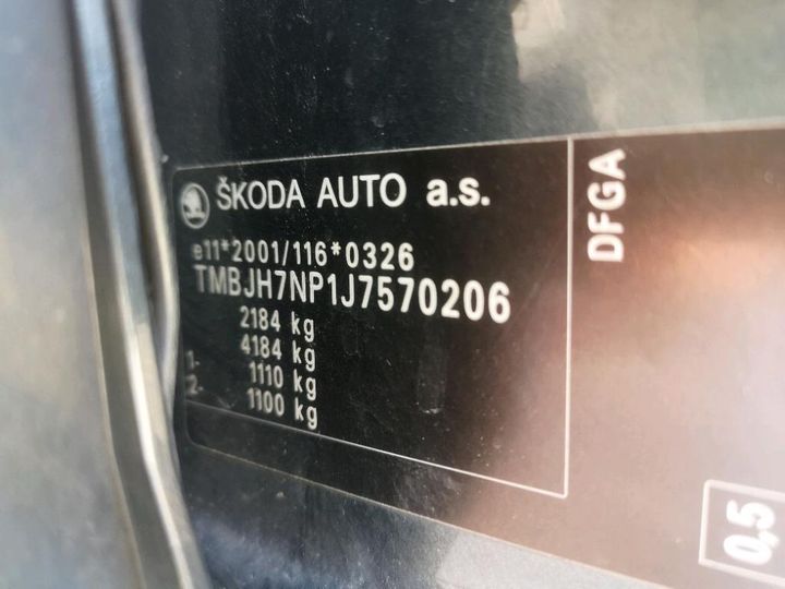 Photo 10 VIN: TMBJH7NP1J7570206 - SKODA SUPERB 