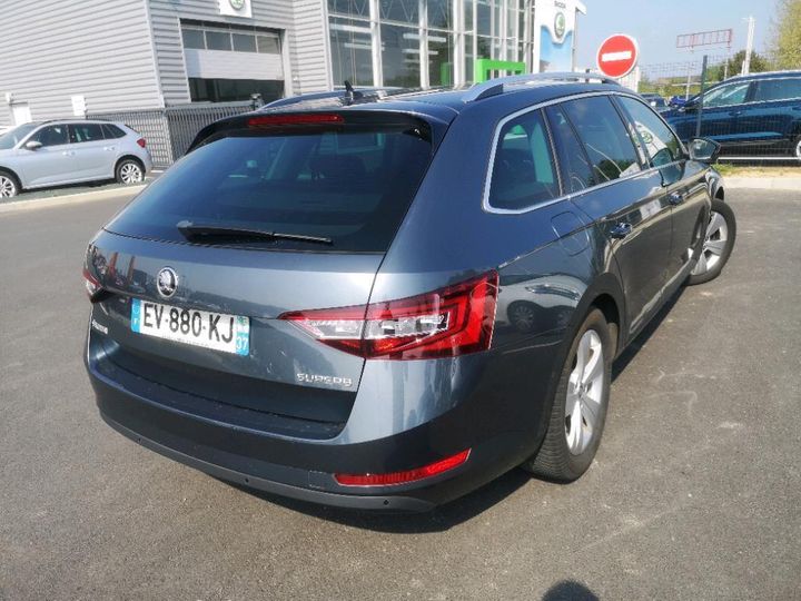 Photo 7 VIN: TMBJH7NP1J7570206 - SKODA SUPERB 