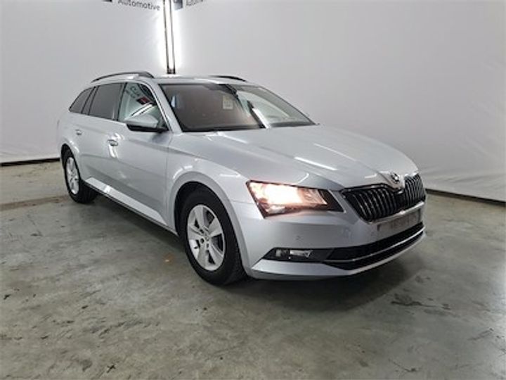 Photo 2 VIN: TMBJH7NP1J7574174 - SKODA SUPERB 