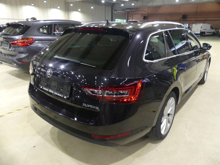 Photo 1 VIN: TMBJH7NP1K7049696 - SKODA SUPERB 