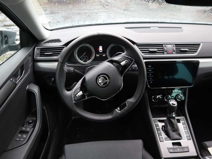 Photo 9 VIN: TMBJH7NP1M7040743 - SKODA SUPERB 