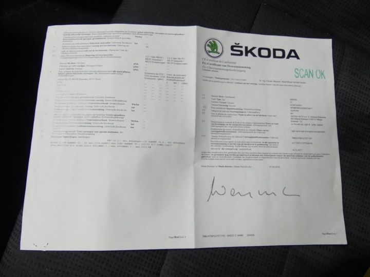 Photo 14 VIN: TMBJH7NP2J7577150 - SKODA SUPERB 