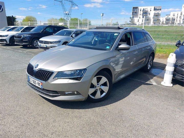 Photo 1 VIN: TMBJH7NP2J7594207 - SKODA SUPERB 