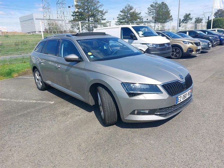 Photo 31 VIN: TMBJH7NP2J7594207 - SKODA SUPERB 