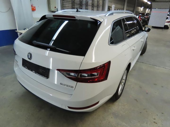 Photo 6 VIN: TMBJH7NP2J7606775 - SKODA SUPERB 