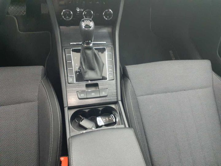 Photo 18 VIN: TMBJH7NP2L7051295 - SKODA SUPERB 