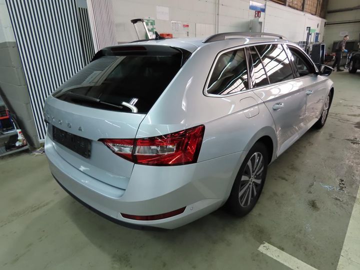 Photo 1 VIN: TMBJH7NP2N7030272 - SKODA SUPERB 