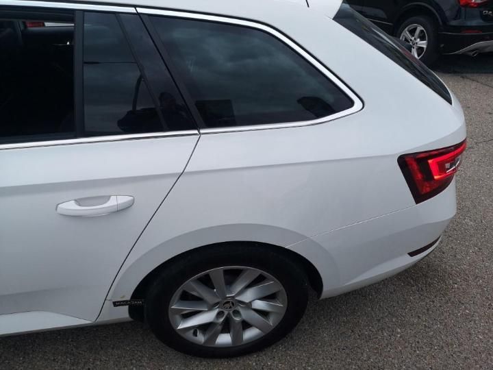 Photo 29 VIN: TMBJH7NP3J7539362 - SKODA SUPERB 