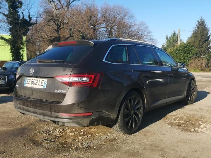 Photo 4 VIN: TMBJH7NP3J7589811 - SKODA SUPERB 